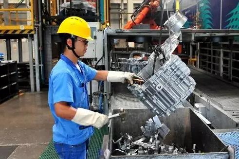 法士特：邁向齒輪行業&ldquo;冠軍之路&rdquo;