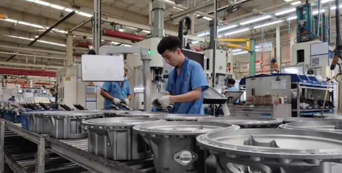 法士特：邁向齒輪行業&ldquo;冠軍之路&rdquo;